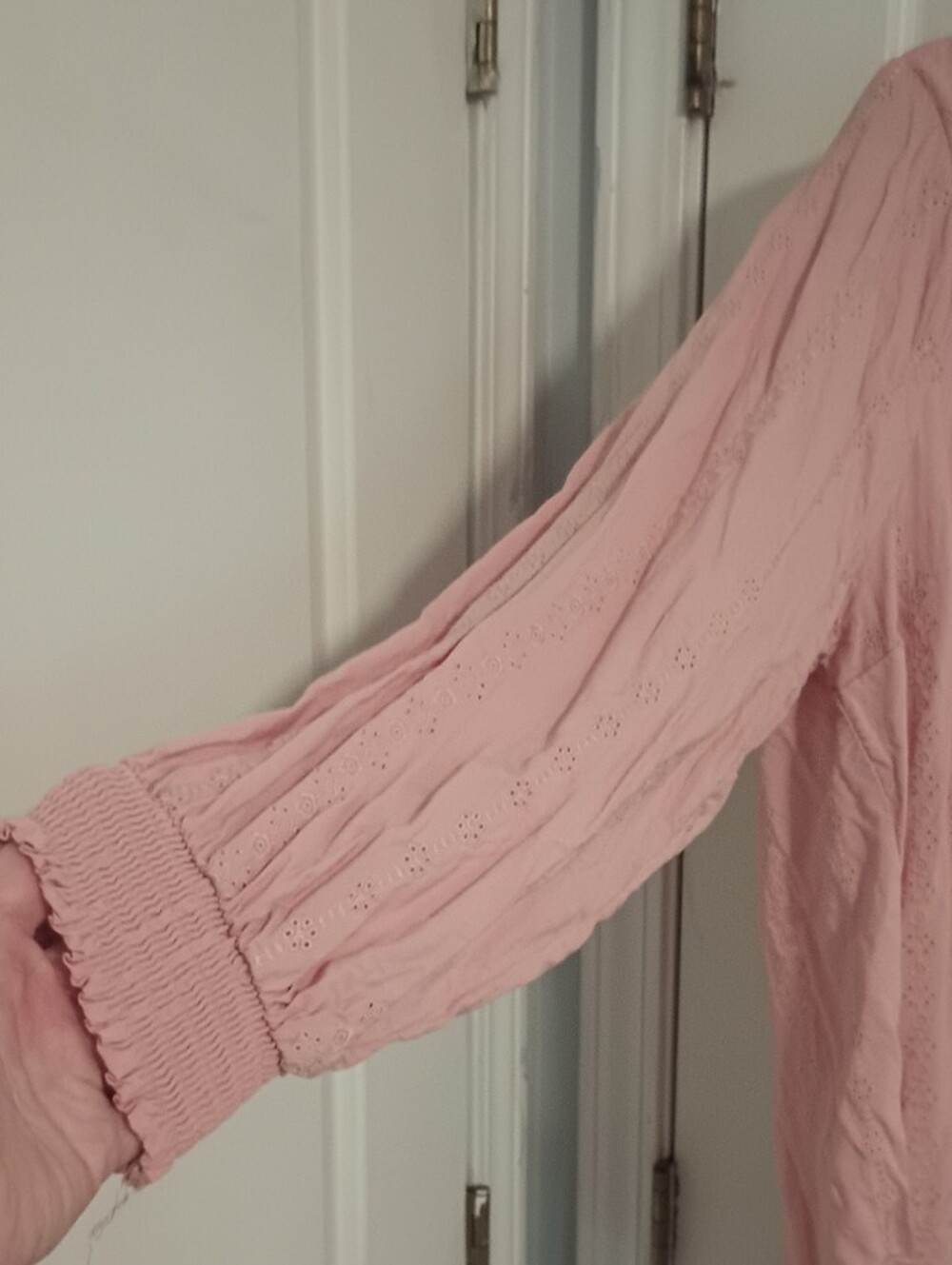 torrid Blush Pink Eyelet Button-Front Blouse - Picture 4 of 6